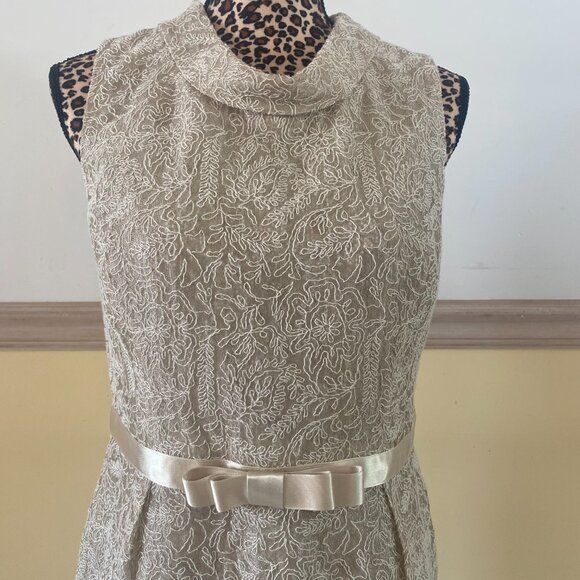 Brooks Brothers Gold Cowl Neck Sleeveless Shimmer‎ Jacquard Dress. Size 4 K12 - Picture 2 of 4